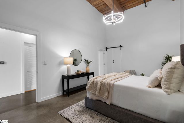 400 Mills Avenue Unit 212, Greenville, SC 29605