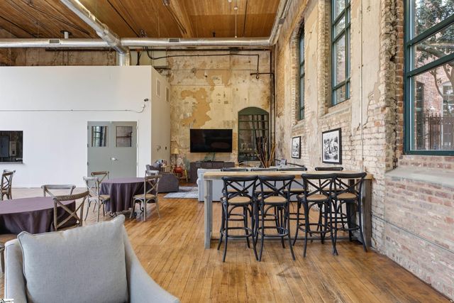 400 Mills Avenue Unit 212, Greenville, SC 29605
