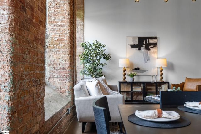 400 Mills Avenue Unit 212, Greenville, SC 29605