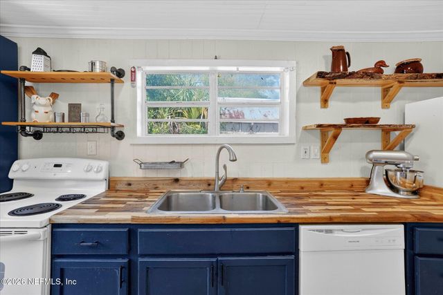 1124 S 12TH Street, Palatka, FL 32177