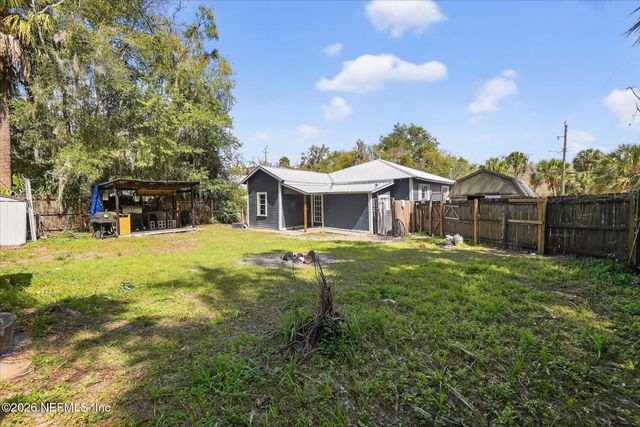 1124 S 12TH Street, Palatka, FL 32177