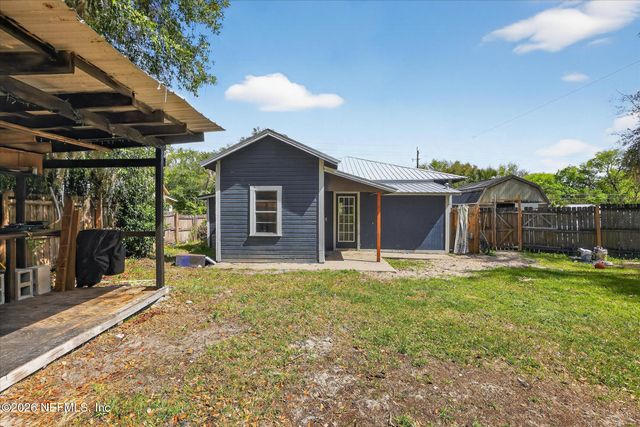 1124 S 12TH Street, Palatka, FL 32177