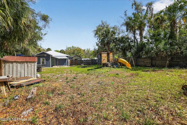 1124 S 12TH Street, Palatka, FL 32177