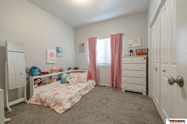 6708 Verano Drive, Lincoln, NE 68523