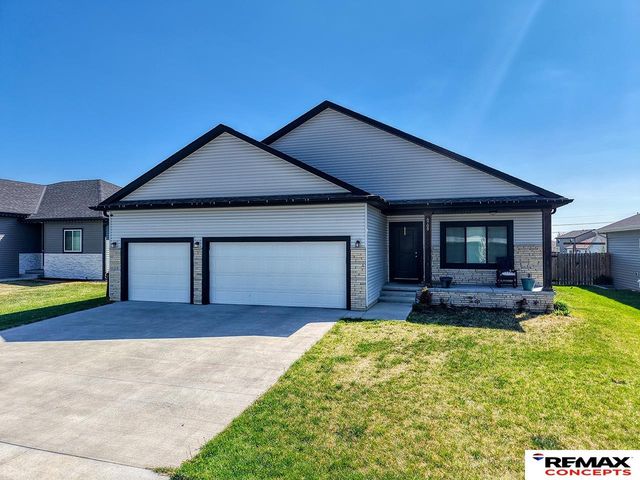 6708 Verano Drive, Lincoln, NE 68523