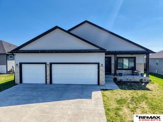 6708 Verano Drive, Lincoln, NE 68523