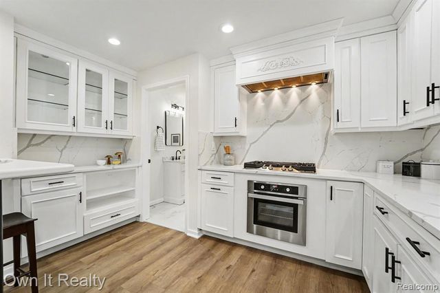 168 Kerby Road, Grosse Pointe Farms, MI 48236