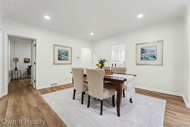 168 Kerby Road, Grosse Pointe Farms, MI 48236