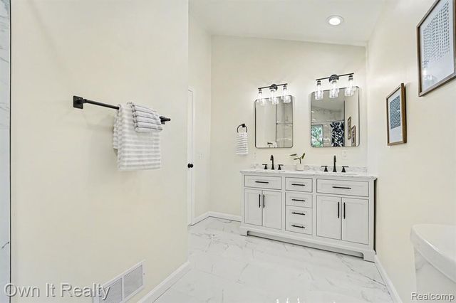 168 Kerby Road, Grosse Pointe Farms, MI 48236
