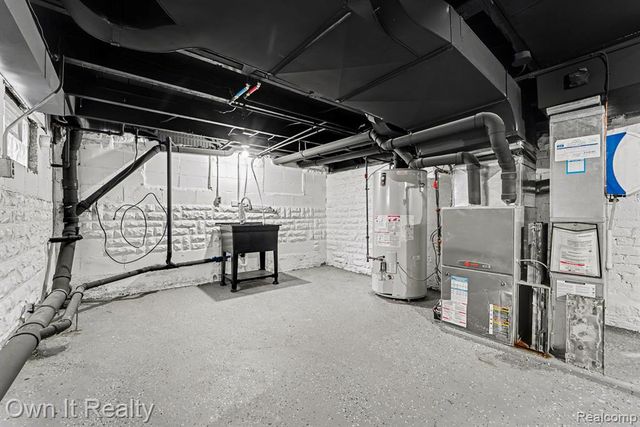 168 Kerby Road, Grosse Pointe Farms, MI 48236