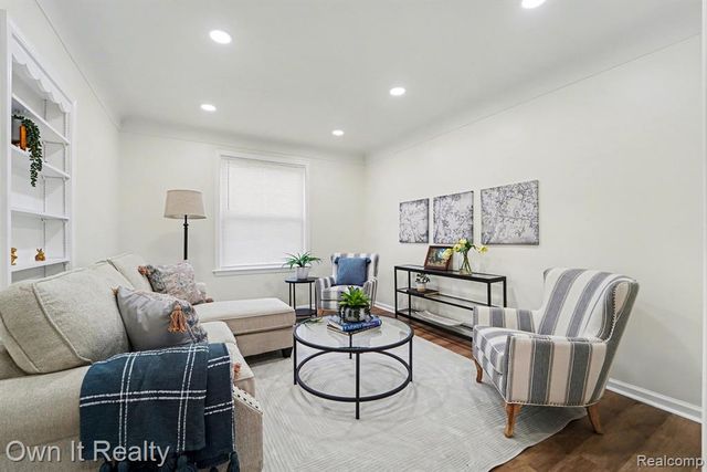 168 Kerby Road, Grosse Pointe Farms, MI 48236