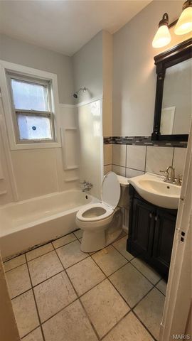 6205 Dardanella Avenue, St Louis, MO 63121
