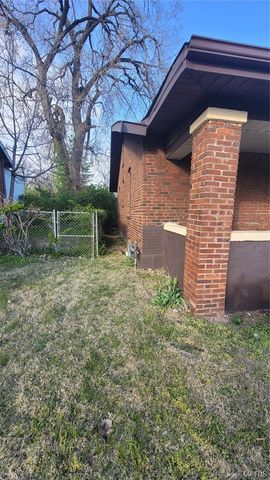 6205 Dardanella Avenue, St Louis, MO 63121