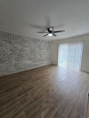 8941 Gaylord Street 211, Houston, TX 77024
