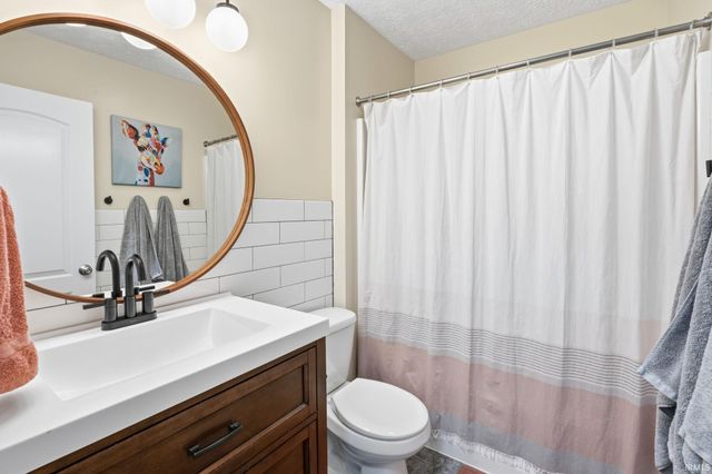 2812 Grosbeak Lane, West Lafayette, IN 47906