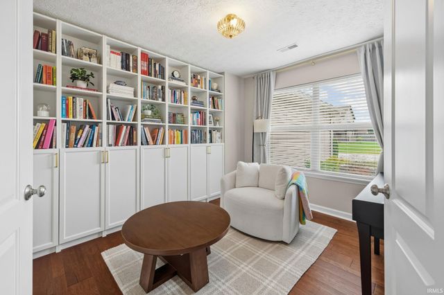 2812 Grosbeak Lane, West Lafayette, IN 47906