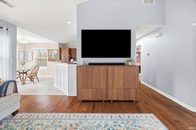 2812 Grosbeak Lane, West Lafayette, IN 47906