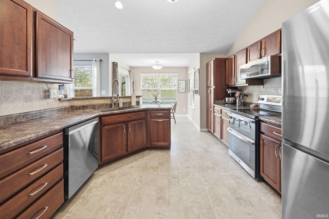 2812 Grosbeak Lane, West Lafayette, IN 47906