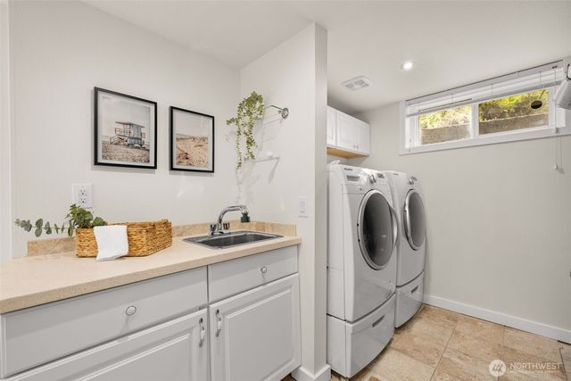 1315 102nd Avenue NE, Bellevue, WA 98004