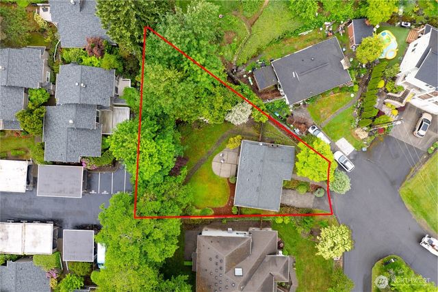 1315 102nd Avenue NE, Bellevue, WA 98004