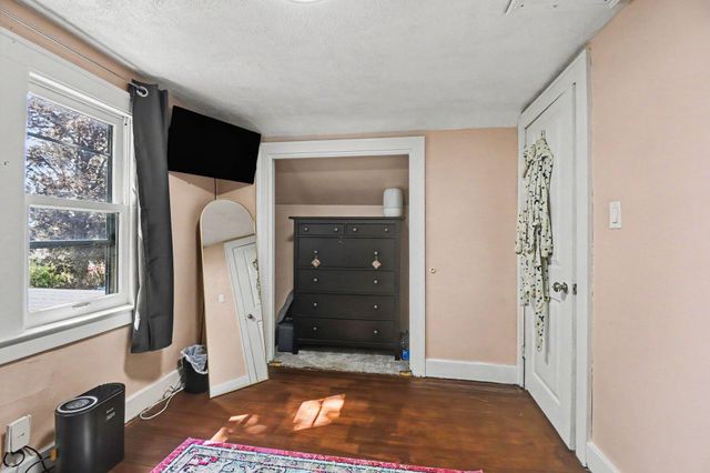 2047 Greenfield Avenue SW, Wyoming, MI 49519