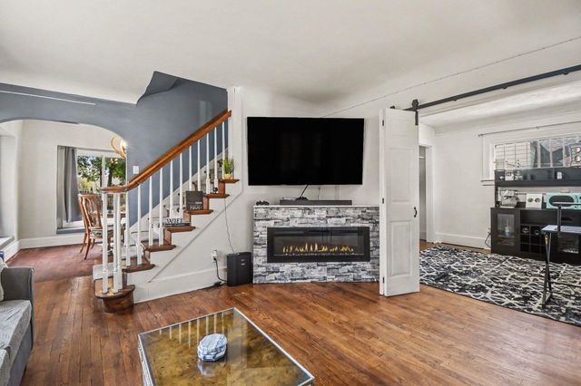 2047 Greenfield Avenue SW, Wyoming, MI 49519