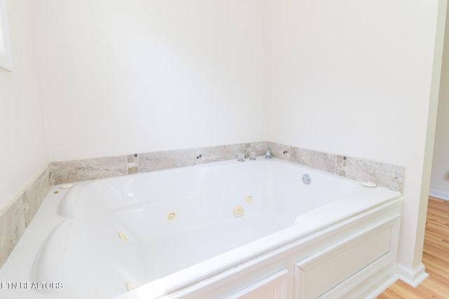 604 Trotter Rd, Knoxville, TN 37920
