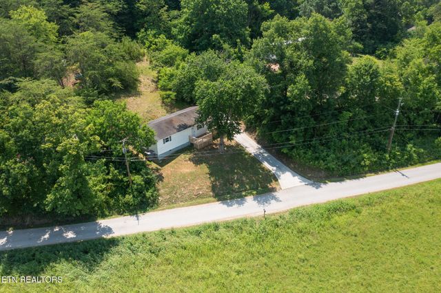 604 Trotter Rd, Knoxville, TN 37920