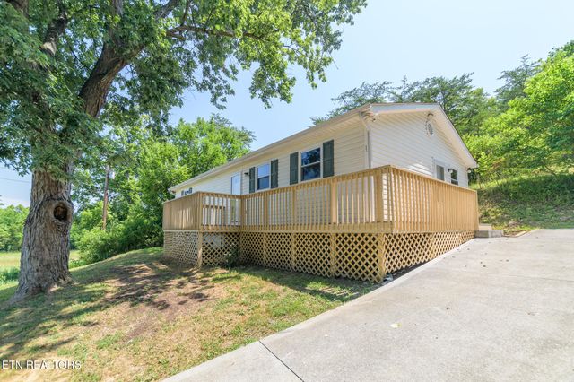 604 Trotter Rd, Knoxville, TN 37920