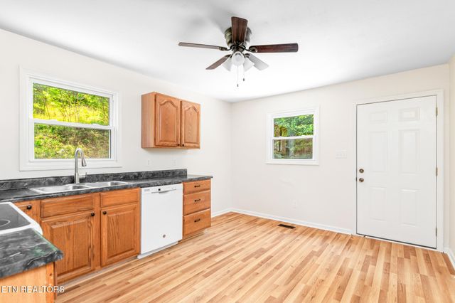 604 Trotter Rd, Knoxville, TN 37920