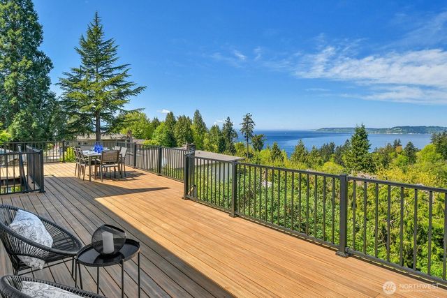 7103 156th Street SW, Edmonds, WA 98026