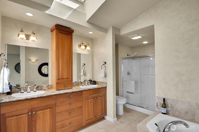 7103 156th Street SW, Edmonds, WA 98026