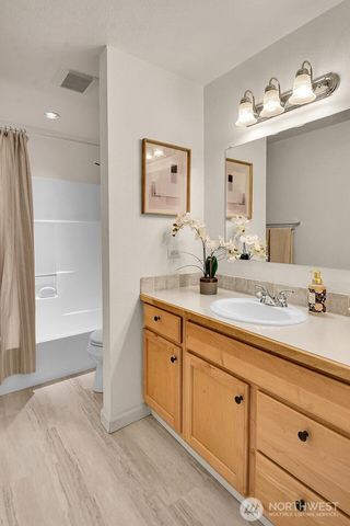 7103 156th Street SW, Edmonds, WA 98026