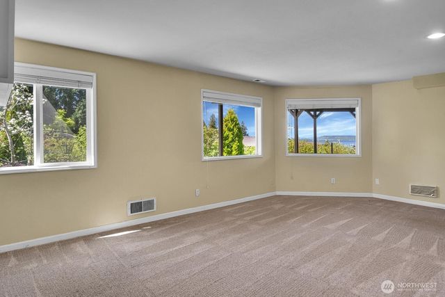 7103 156th Street SW, Edmonds, WA 98026