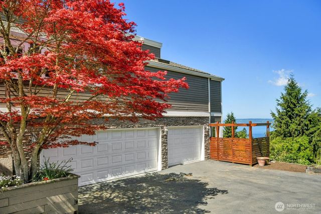 7103 156th Street SW, Edmonds, WA 98026