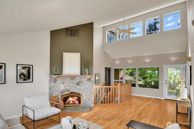 7103 156th Street SW, Edmonds, WA 98026