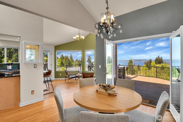 7103 156th Street SW, Edmonds, WA 98026