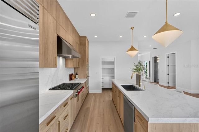 116 WIMBLEDON COURT, Redington Shores, FL 33708