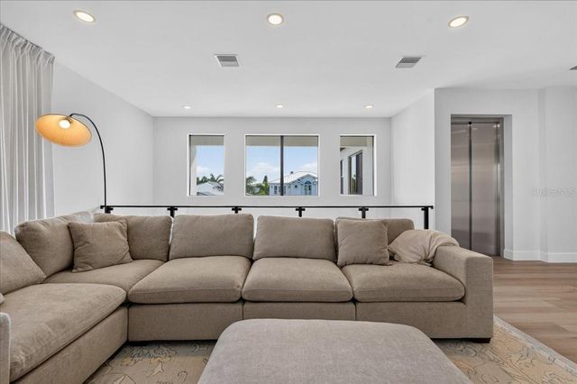 116 WIMBLEDON COURT, Redington Shores, FL 33708