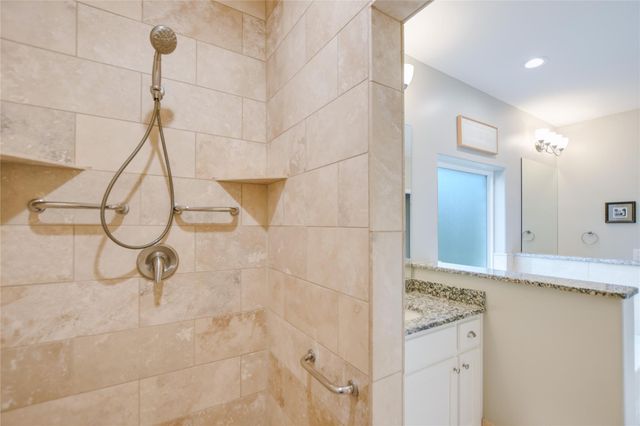 1502 Hi CIR S, Horseshoe Bay, TX 78657