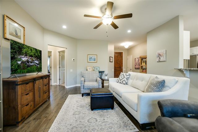 1502 Hi CIR S, Horseshoe Bay, TX 78657