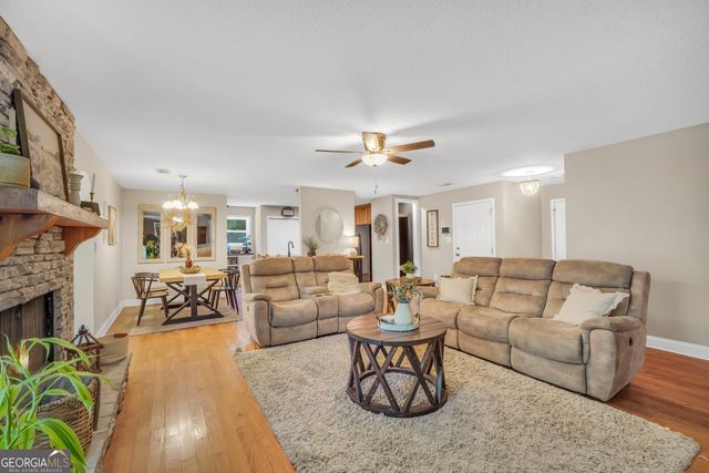 125 Bulldog Court, Barnesville, GA 30204