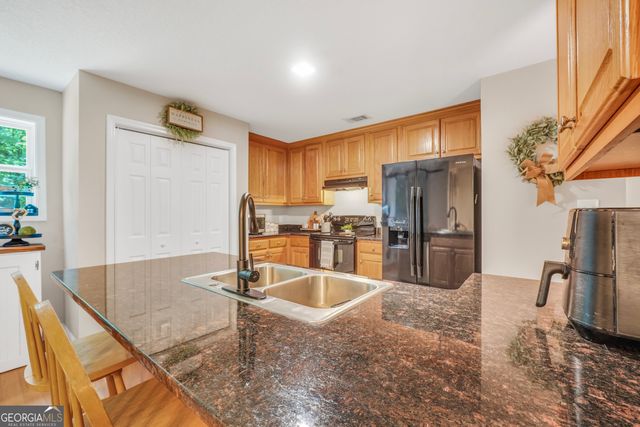 125 Bulldog Court, Barnesville, GA 30204