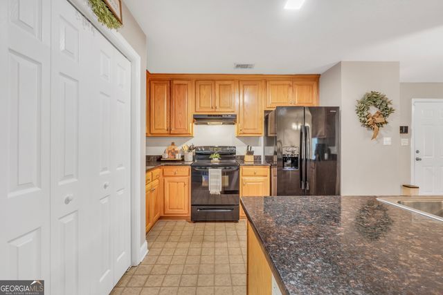 125 Bulldog Court, Barnesville, GA 30204
