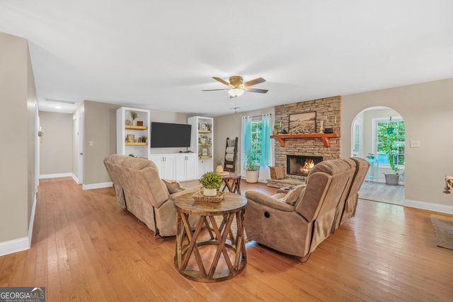 125 Bulldog Court, Barnesville, GA 30204