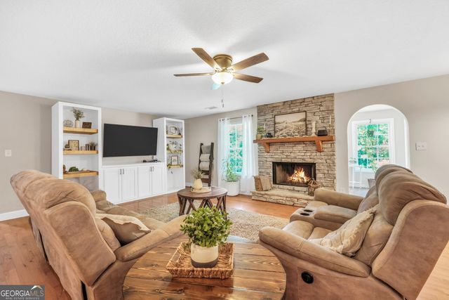 125 Bulldog Court, Barnesville, GA 30204