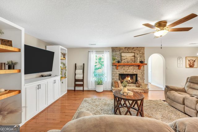 125 Bulldog Court, Barnesville, GA 30204