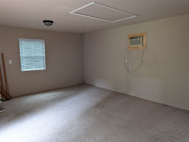 155 Lake Drive, Enchanted Oaks, TX 75156