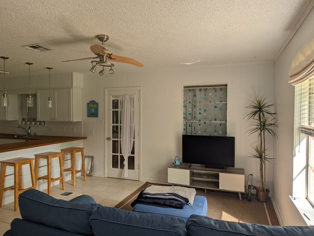 155 Lake Drive, Enchanted Oaks, TX 75156