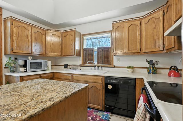 340 W Brook Street, Neosho, MO 64850